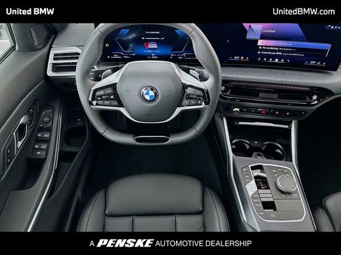 Used 2025 BMW 330i Sedan w/ Convenience Package RWD image 23