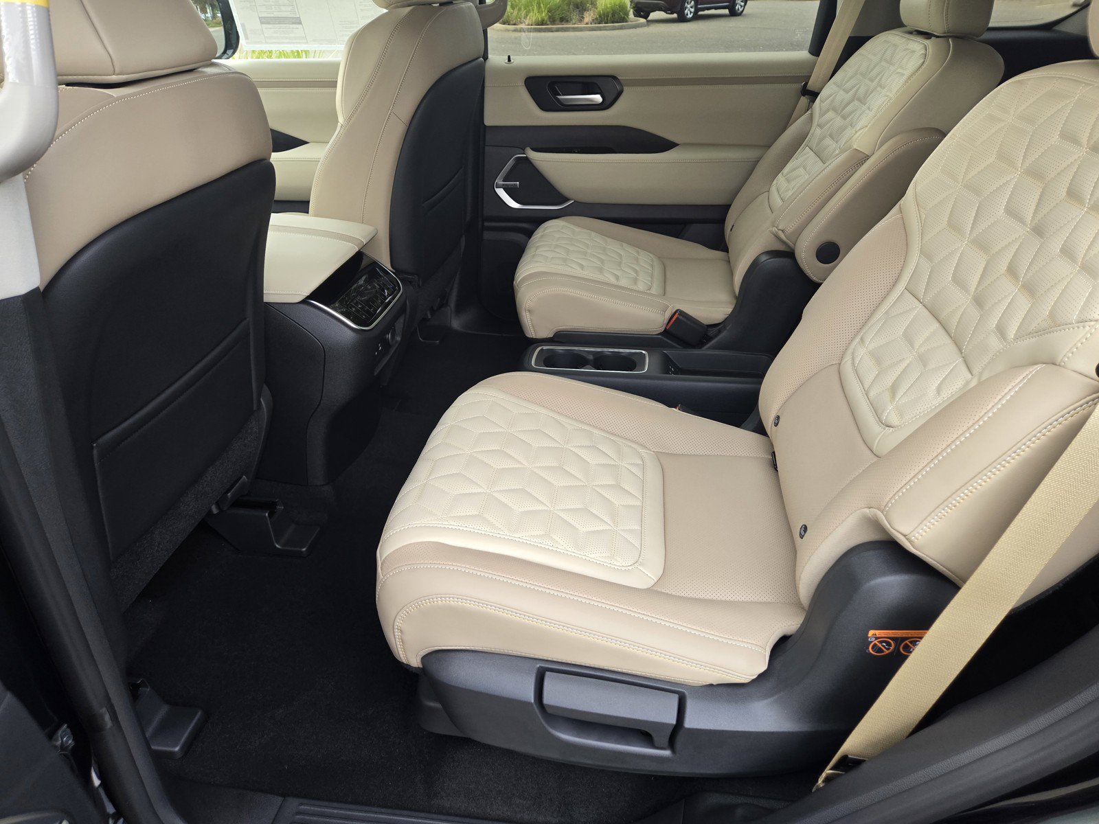 New 2027 Nissan Armada Platinum AWD/4WD image 11