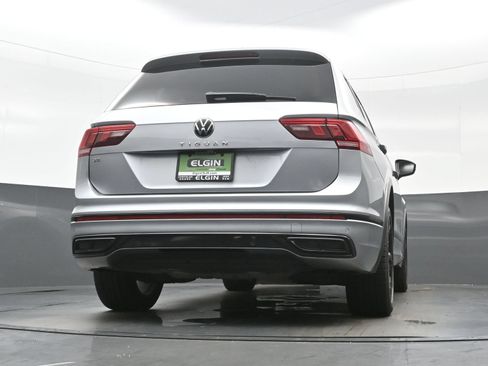 Used 2023 Volkswagen Tiguan SE R-Line FWD image 34