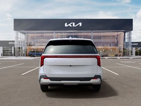 New 2026 Kia Carnival FWD image 5