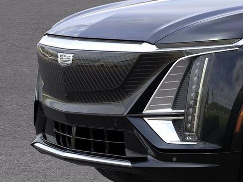 New 2026 Cadillac Lyriq Premium Luxury w/ LPO, Floor Liner Package AWD/4WD image 13