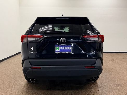 Used 2025 Toyota RAV4 XLE AWD/4WD image 4