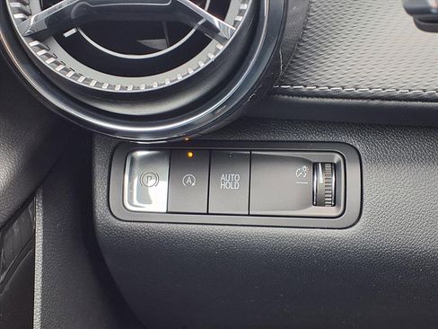 New 2026 Chevrolet Equinox LT w/ Convenience Package II image 9