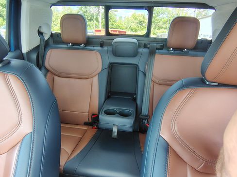 Used 2024 Ford Maverick Lariat FWD image 22