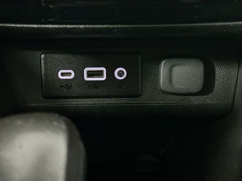 Used 2023 Buick Encore GX Select w/ Sport Touring Package image 26