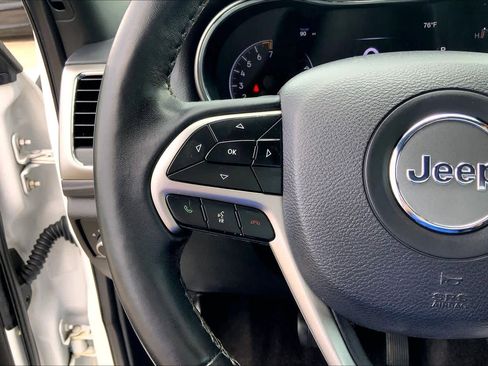 Used 2019 Jeep Grand Cherokee Laredo w/ Laredo X Package RWD image 21