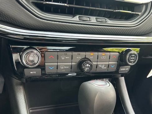 New 2025 Jeep Compass Limited w/ Sun & Sound Group image 46