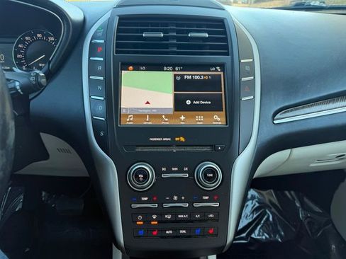 Used 2018 Lincoln MKC Black Label w/ Lincoln MKC Climate Package image 8