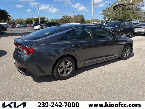 Used 2023 Kia K5 LXS image 8