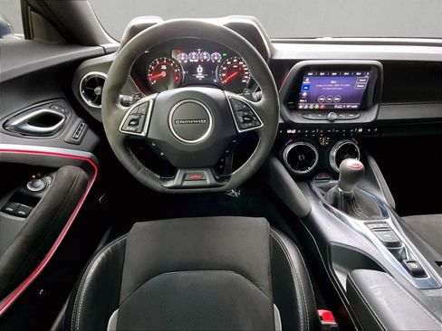 Used 2023 Chevrolet Camaro SS RWD image 7