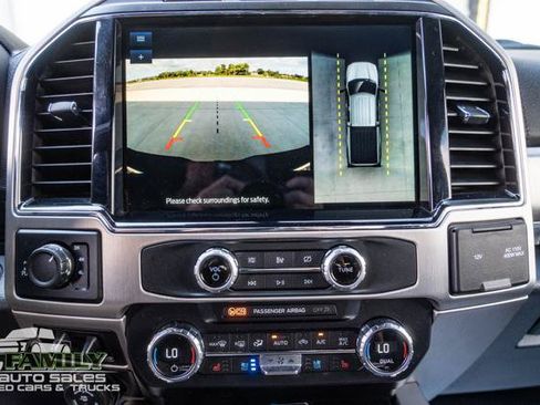 Used 2022 Ford F250 Platinum w/ FX4 Off-Road Package AWD/4WD image 18