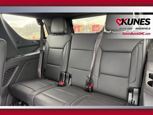 Used 2024 GMC Yukon Denali w/ Advanced Technology Package AWD/4WD image 5