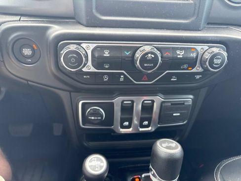 Used 2023 Jeep Wrangler Sport AWD/4WD image 15