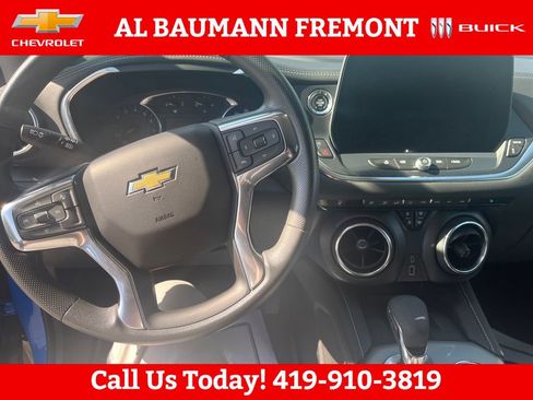 Used 2024 Chevrolet Blazer LT w/ Convenience Package FWD image 12