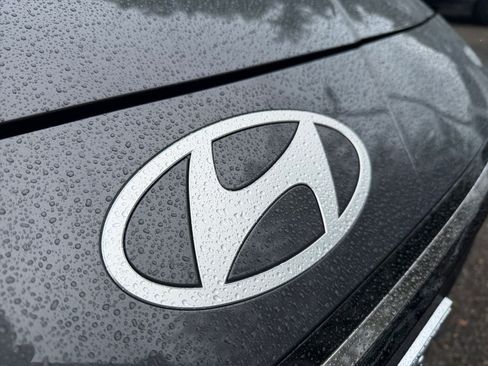 Used 2025 Hyundai Elantra SEL FWD image 34