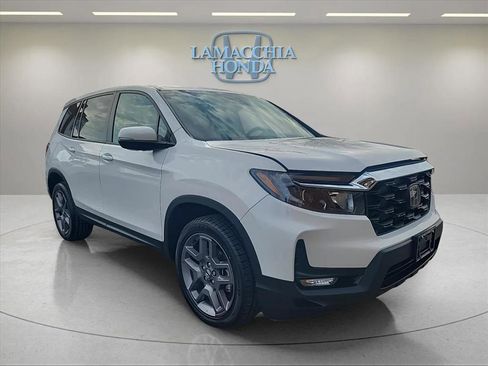 Used 2023 Honda Passport EX-L image 7