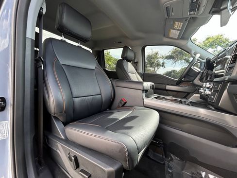 New 2026 Ford F250 Lariat w/ Black Appearance Package AWD/4WD image 30