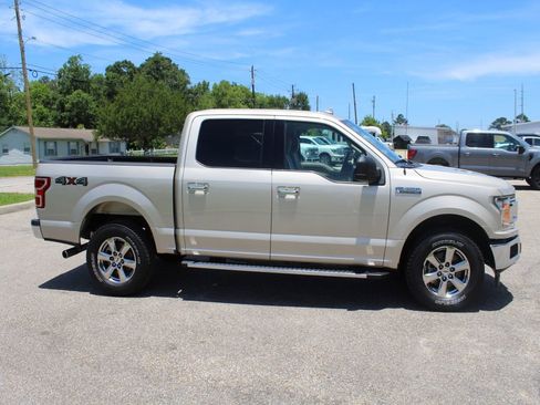 Used 2018 Ford F150 XLT w/ Equipment Group 302A Luxury AWD/4WD image 3