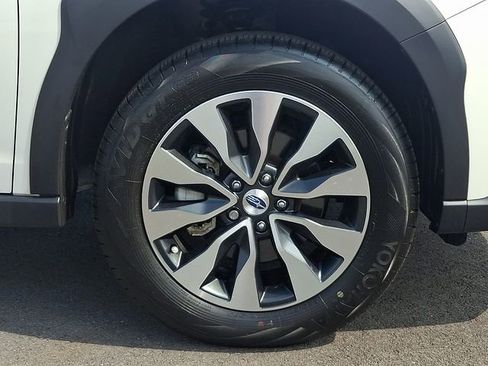 Certified 2024 Subaru Outback Limited AWD/4WD image 9