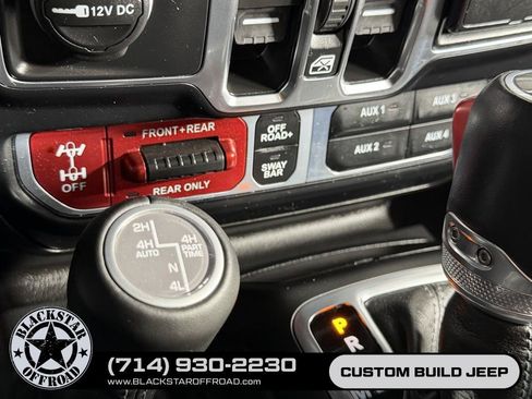 Used 2024 Jeep Wrangler Unlimited Rubicon 4xe AWD/4WD image 26