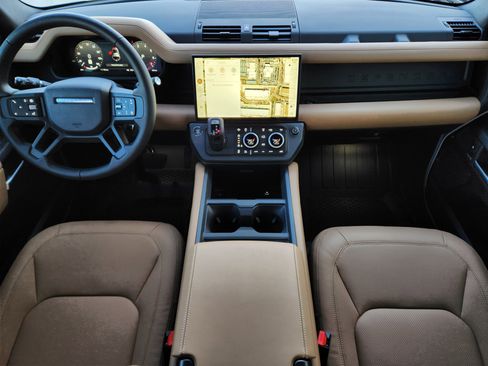 New 2026 Land Rover Defender 110 X-Dynamic SE image 27