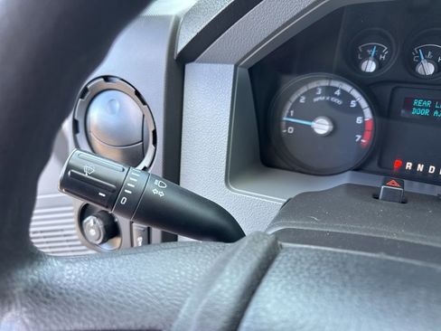 Used 2016 Ford F250 XL w/ Power Equipment Group image 18