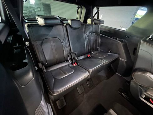 Used 2023 Ford Expedition Max Platinum AWD/4WD image 45