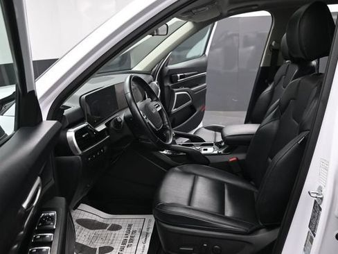 Used 2025 Kia Telluride S FWD image 28
