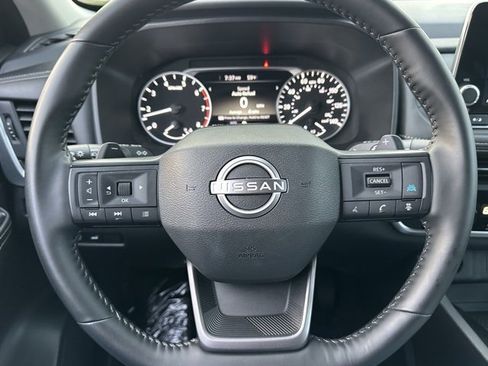 Certified 2025 Nissan Rogue SV image 41