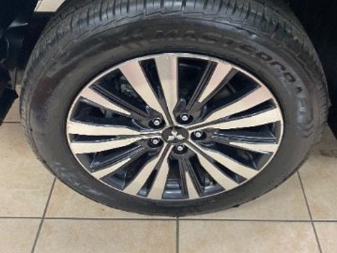 Used 2020 Mitsubishi Outlander SEL FWD image 22
