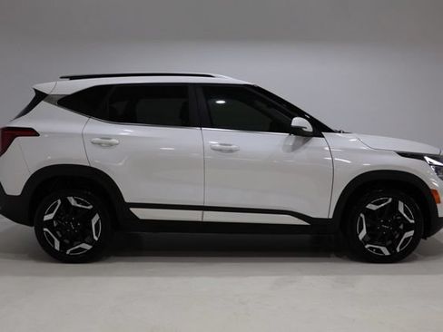 Used 2025 Kia Seltos SX w/ SX Sunroof Package AWD/4WD image 9