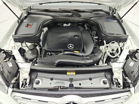 Certified 2022 Mercedes-Benz GLC 300 image 16
