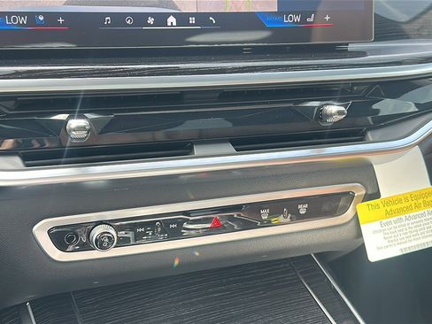 New 2026 BMW X7 M60i image 26