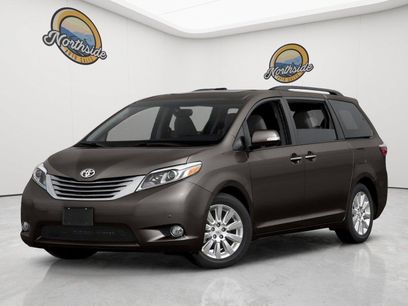 Used 2017 Toyota Sienna XLE w/ XLE Navigation Package