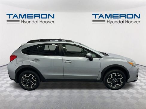 Used 2016 Subaru Crosstrek 2.0i Limited image 6