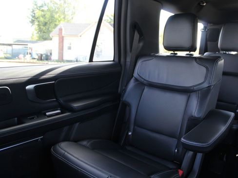New 2025 Ford Expedition Max Platinum w/ Stealth Performance Package AWD/4WD image 12