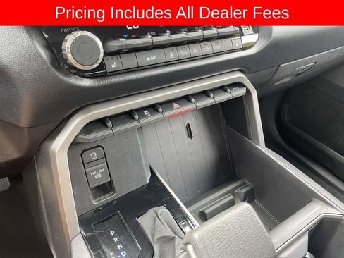 Used 2025 Toyota Tundra SR5 w/ SR5 Premium Package AWD/4WD image 34