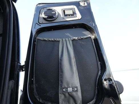 Used 2015 Mercedes-Benz Sprinter 2500 image 22