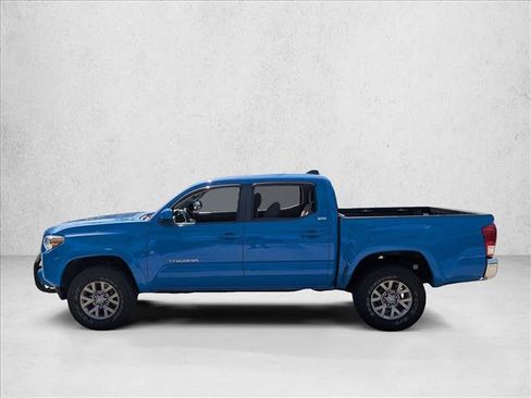 Certified 2020 Toyota Tacoma SR5 image 8