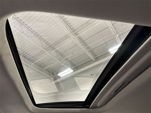 Used 2015 Ford Fusion Titanium image 30