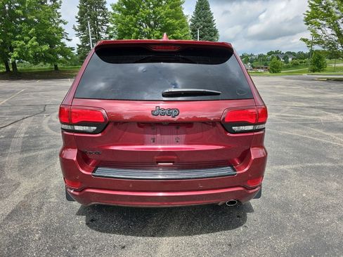 Used 2018 Jeep Grand Cherokee Altitude AWD/4WD image 5