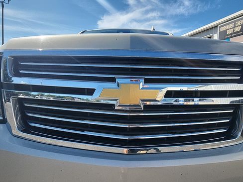 Used 2017 Chevrolet Tahoe Premier AWD/4WD image 11