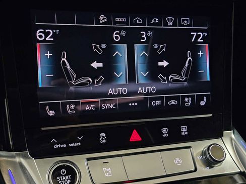 Used 2023 Audi e-tron Prestige w/ Prestige Package AWD/4WD image 30