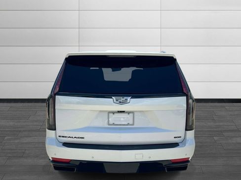 Used 2021 Cadillac Escalade Sport w/ Driver Assist Tech Package AWD/4WD image 4