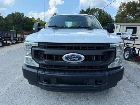 Used 2022 Ford F250 XL w/ Power Equipment Group RWD image 8
