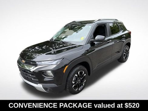 Used 2023 Chevrolet TrailBlazer LT w/ Convenience Package AWD/4WD image 3