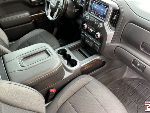 Used 2020 GMC Sierra 1500 Elevation w/ Elevation Value Package image 18