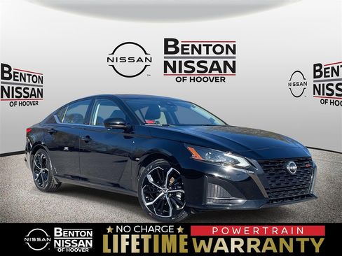 Used 2024 Nissan Altima 2.5 SR image 1