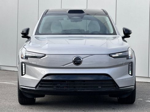 New 2025 Volvo EX90 Ultra image 8