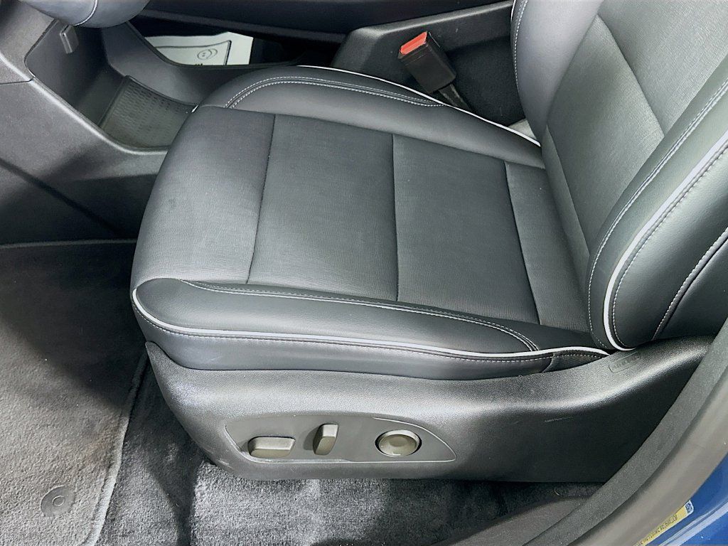 Used 2025 Buick Enclave Preferred FWD image 26